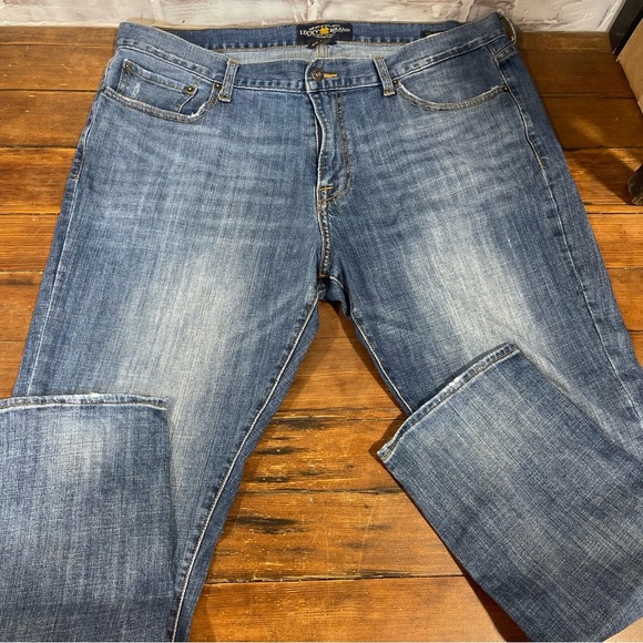 Lucky Brand Men's 410 Straight Blue Jeans 40x32 - Picture 9 of 12
